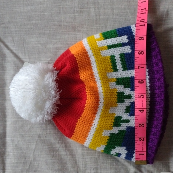 NWT BULA RAINBOW HAT - Picture 9 of 12